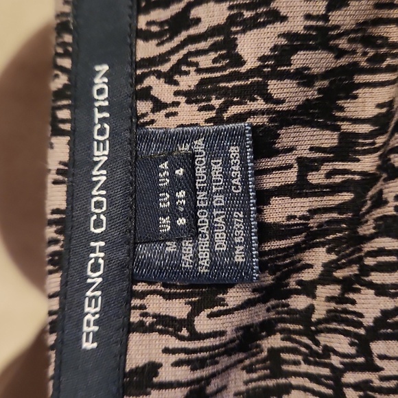 NWOT French Connection Women Brown/Black Ikat Pattern V-Neck Jersey Dress Size 4 - Picture 9 of 13